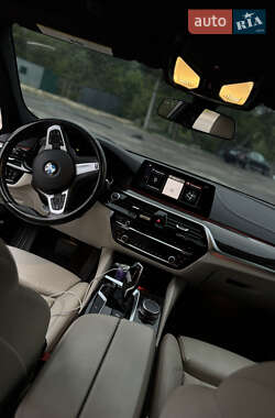 Седан BMW 5 Series 2017 в 