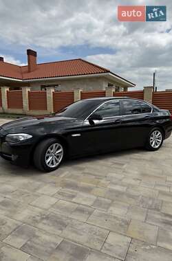 Седан BMW 5 Series 2013 в 