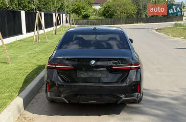 Седан BMW 5 Series 2024 в 
