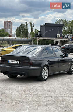 Седан BMW 5 Series 2002 в 
