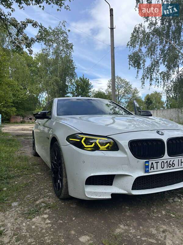 Седан BMW 5 Series 2014 в Ивано-Франковске