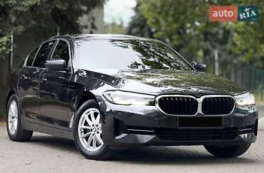 Седан BMW 5 Series 2021 в 