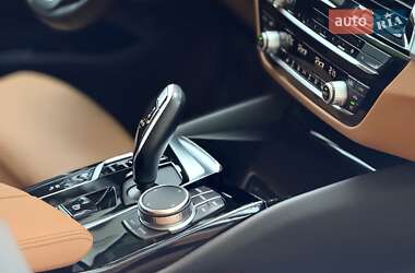Седан BMW 5 Series 2021 в 