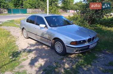 Седан BMW 5 Series 2000 в 