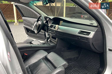 Седан BMW 5 Series 2005 в 