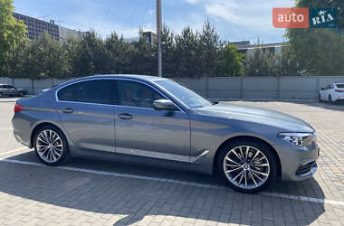Седан BMW 5 Series 2019 в 