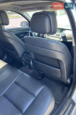 Седан BMW 5 Series 2010 в 