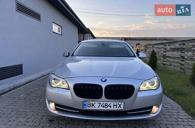 Седан BMW 5 Series 2011 в 