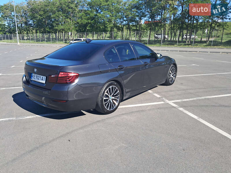 Седан BMW 5 Series 2013 в Днепре