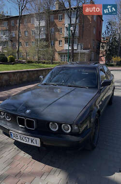 Седан BMW 5 Series 1991 в Могилів-Подільському