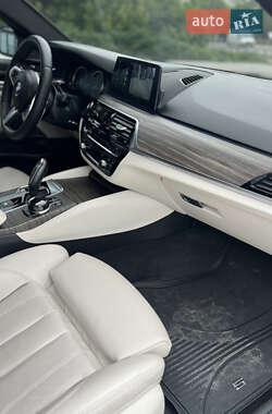 Седан BMW 5 Series 2017 в 