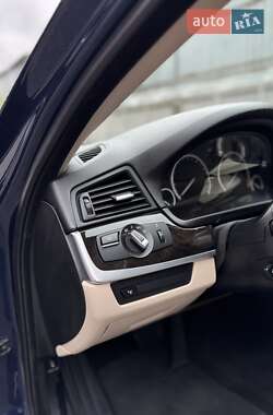 Седан BMW 5 Series 2012 в 