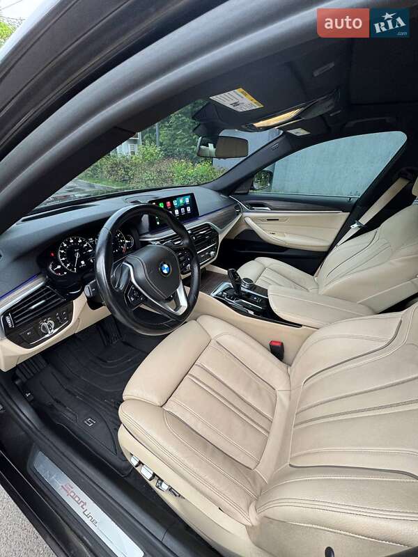 Седан BMW 5 Series 2018 в Хмельницком