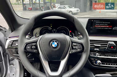 Седан BMW 5 Series 2018 в 