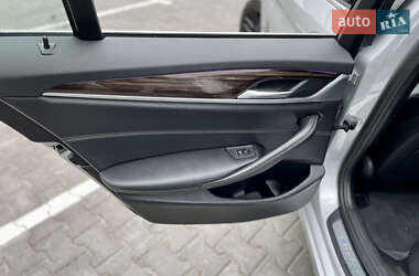 Седан BMW 5 Series 2018 в 