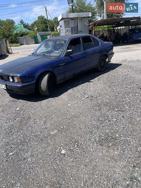 Седан BMW 5 Series 1988 в 