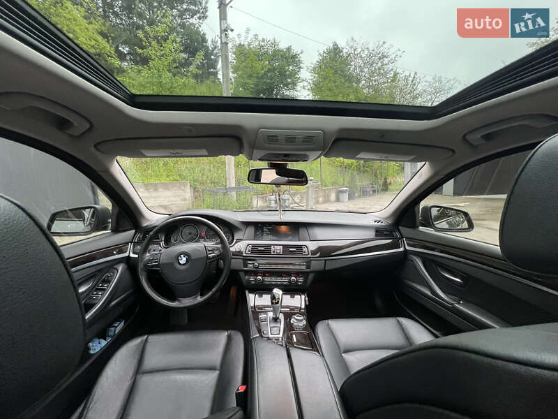 Седан BMW 5 Series 2012 в Львові