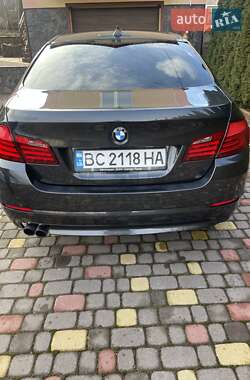 Седан BMW 5 Series 2012 в 