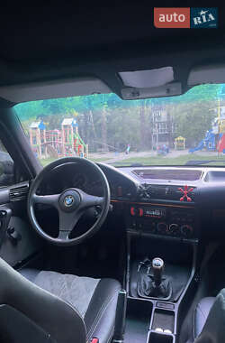 Седан BMW 5 Series 1990 в 