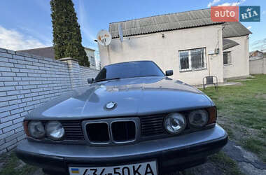 Седан BMW 5 Series 1992 в Києві