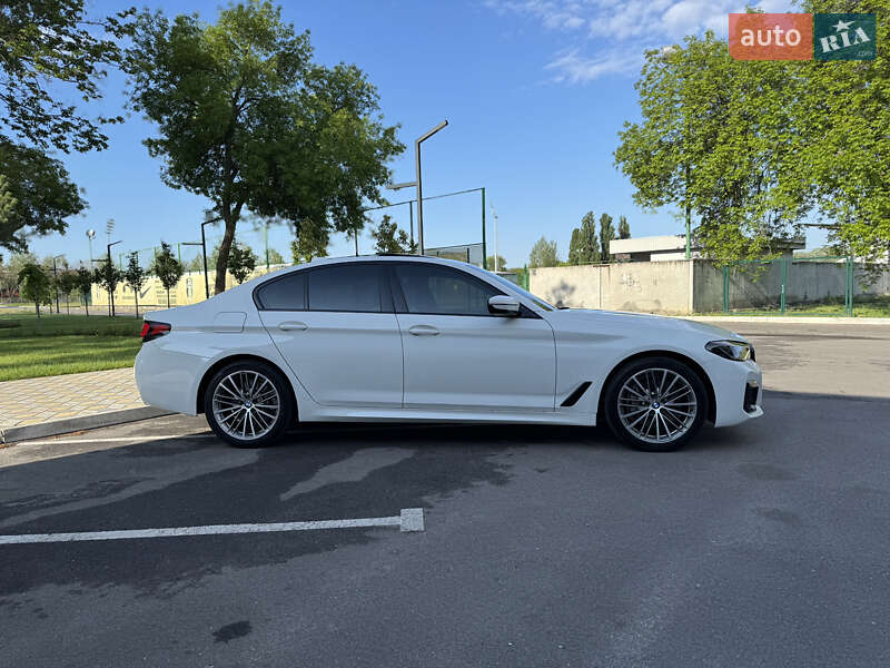 Седан BMW 5 Series 2020 в Кропивницком фото 13 Седан BMW 5 Series 2020 в Кропивницком