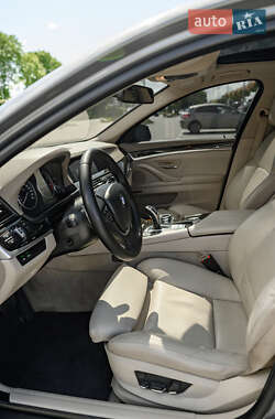 Седан BMW 5 Series 2013 в 