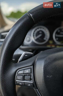 Седан BMW 5 Series 2013 в 