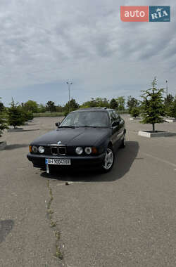 Седан BMW 5 Series 1993 в Одессе