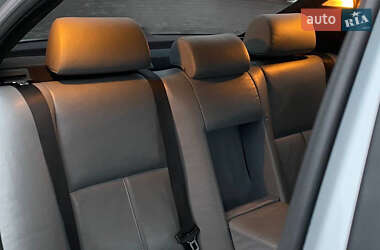 Седан BMW 5 Series 2000 в 