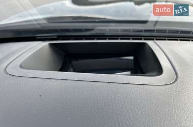 Седан BMW 5 Series 2012 в 