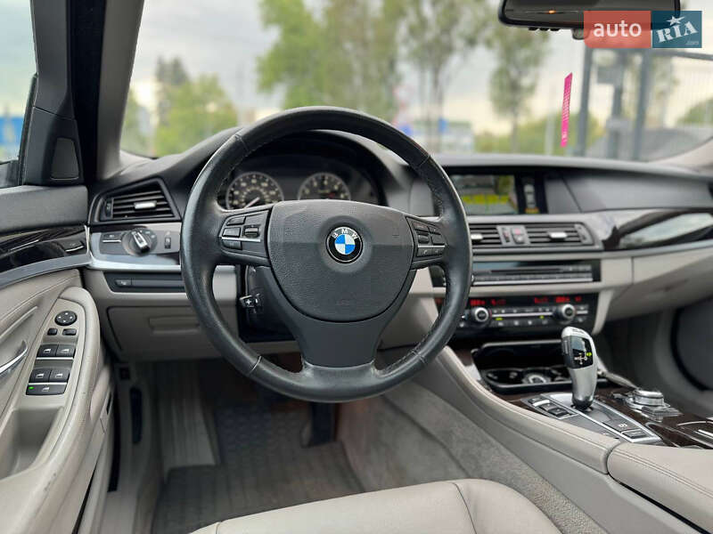 Седан BMW 5 Series 2013 в Львове