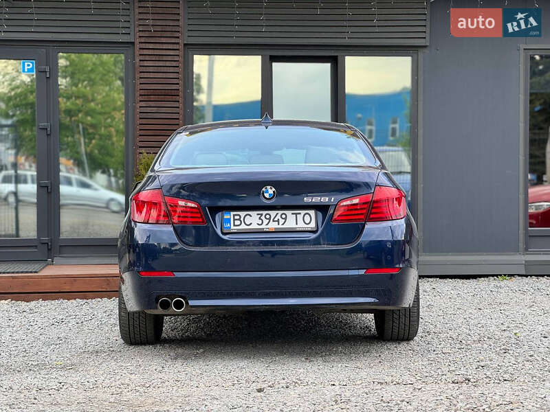 Седан BMW 5 Series 2013 в Львове