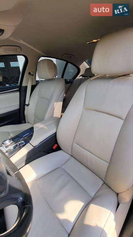 Седан BMW 5 Series 2010 в Харькове