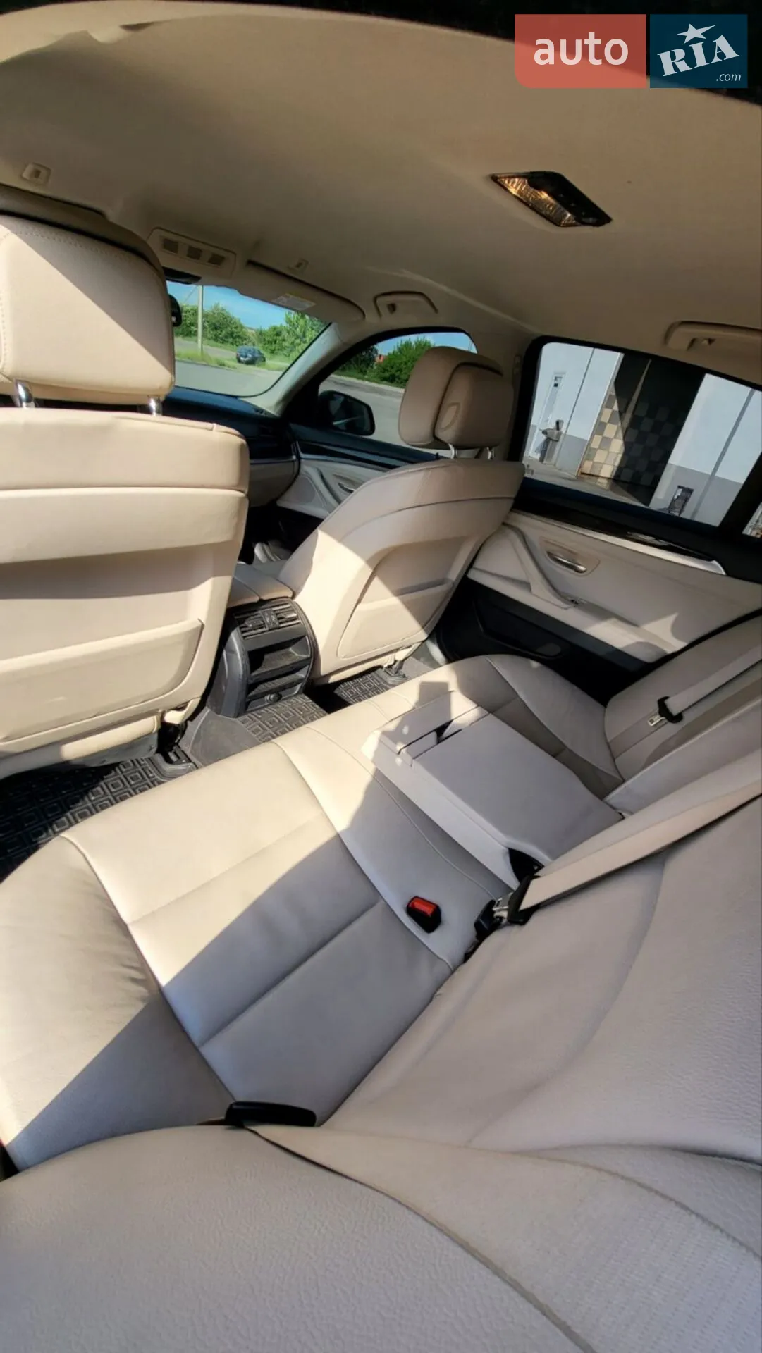 2010 BMW 5er - мініатюра 35