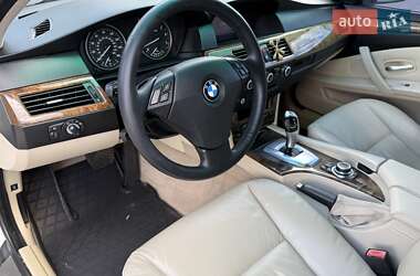 Седан BMW 5 Series 2009 в 