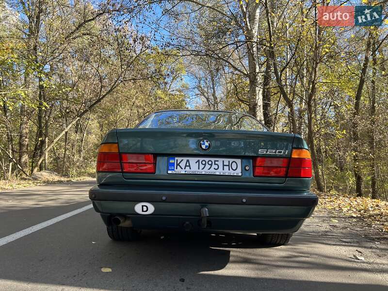 Седан BMW 5 Series 1995 в Киеве