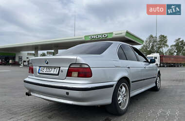 Седан BMW 5 Series 1998 в 