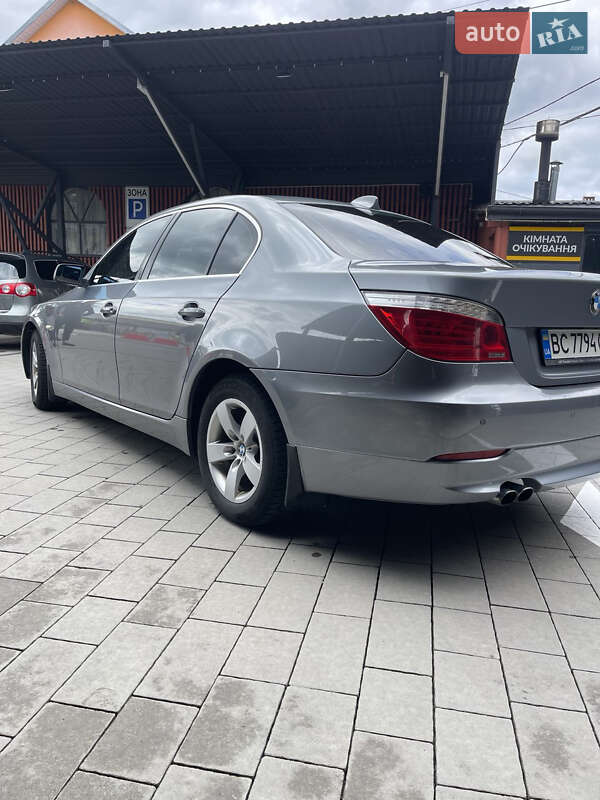 Седан BMW 5 Series 2007 в Львове