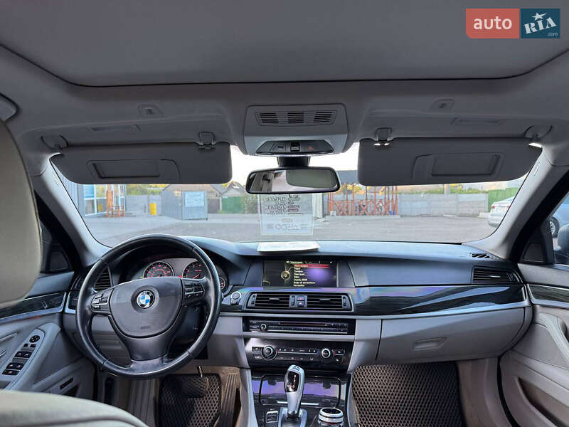 Седан BMW 5 Series 2012 в Запорожье