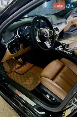 Седан BMW 5 Series 2018 в 