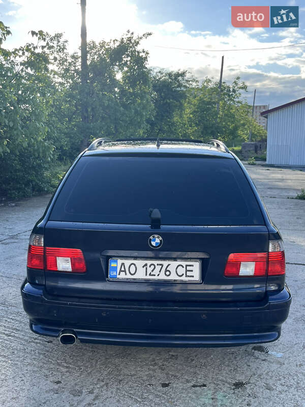 Универсал BMW 5 Series 2001 в Новоднестровске