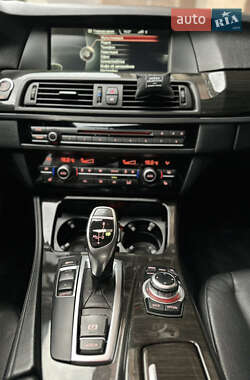 Седан BMW 5 Series 2012 в 