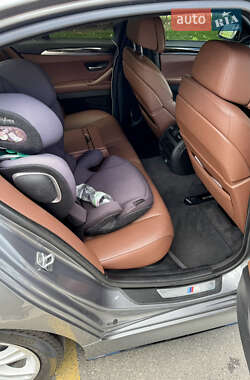 Седан BMW 5 Series 2013 в 