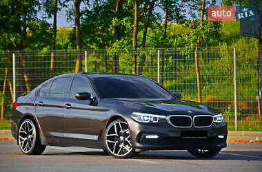 Седан BMW 5 Series 2018 в 