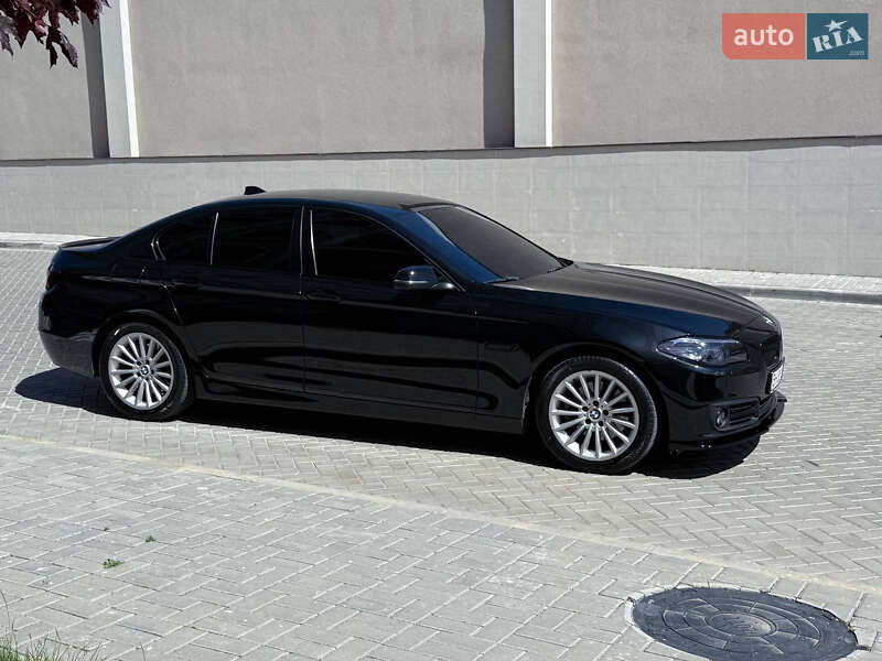 Седан BMW 5 Series 2015 в Одессе