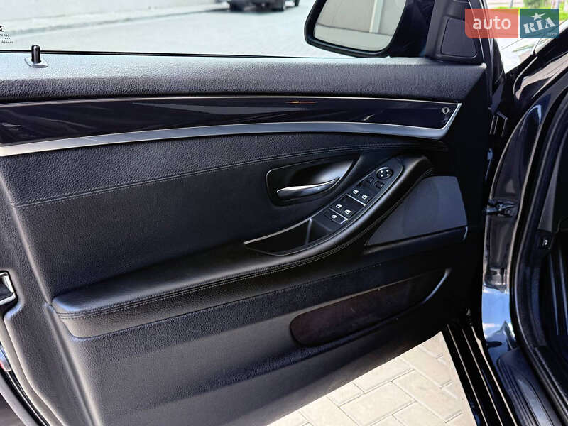 Седан BMW 5 Series 2015 в Одессе