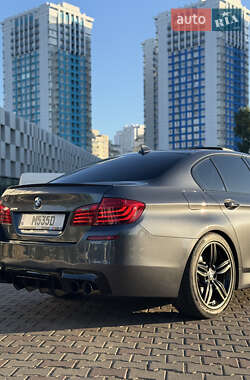 Седан BMW 5 Series 2015 в 