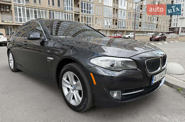 Седан BMW 5 Series 2012 в 