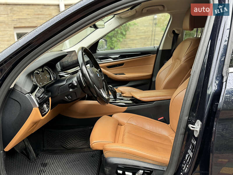Седан BMW 5 Series 2019 в Ужгороді фото 11 Седан BMW 5 Series 2019 в Ужгороді