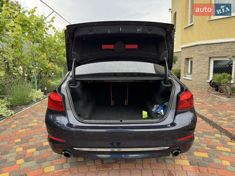 Седан BMW 5 Series 2019 в Ужгороді фото 29 Седан BMW 5 Series 2019 в Ужгороді